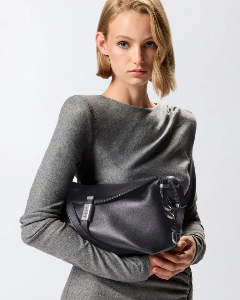 105049A1ZX-Z99E-AA02