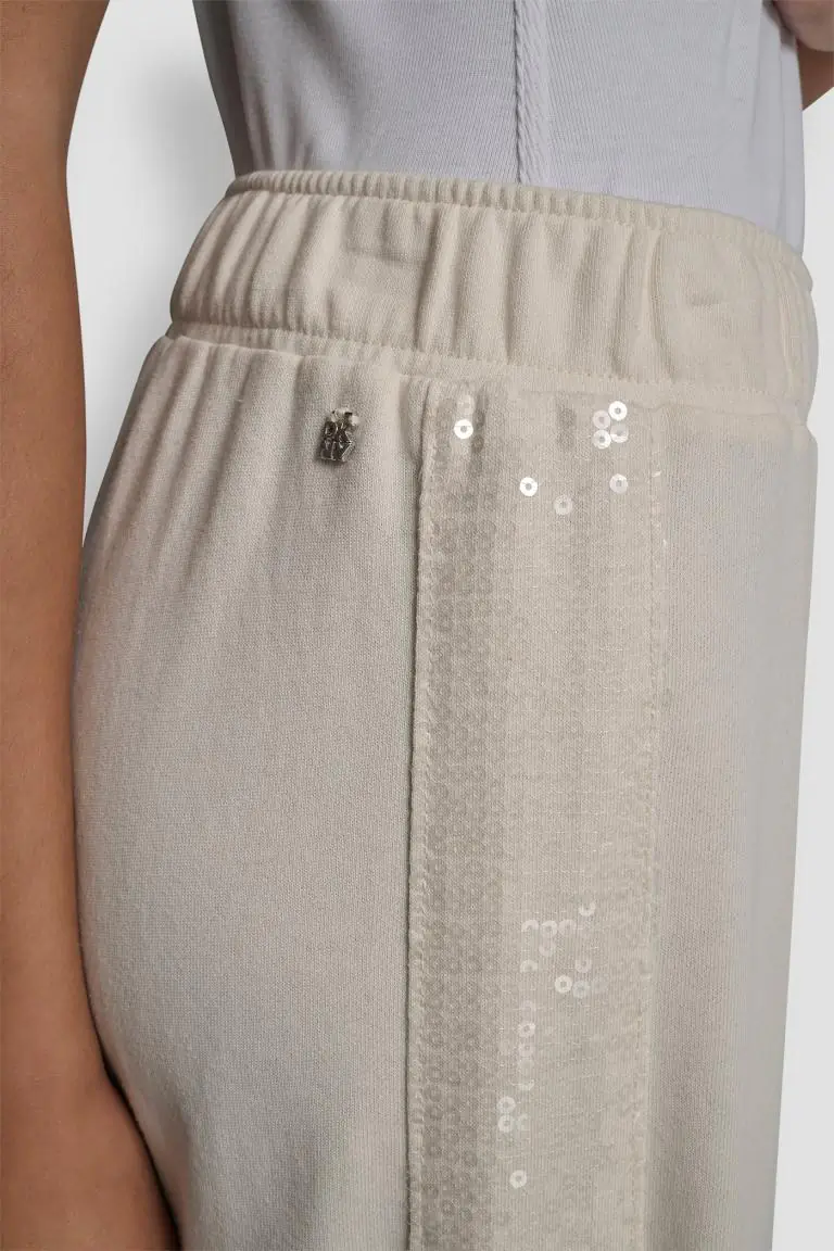 DKNYDJ16825_10_DJ6P3115_EN2_ALT3