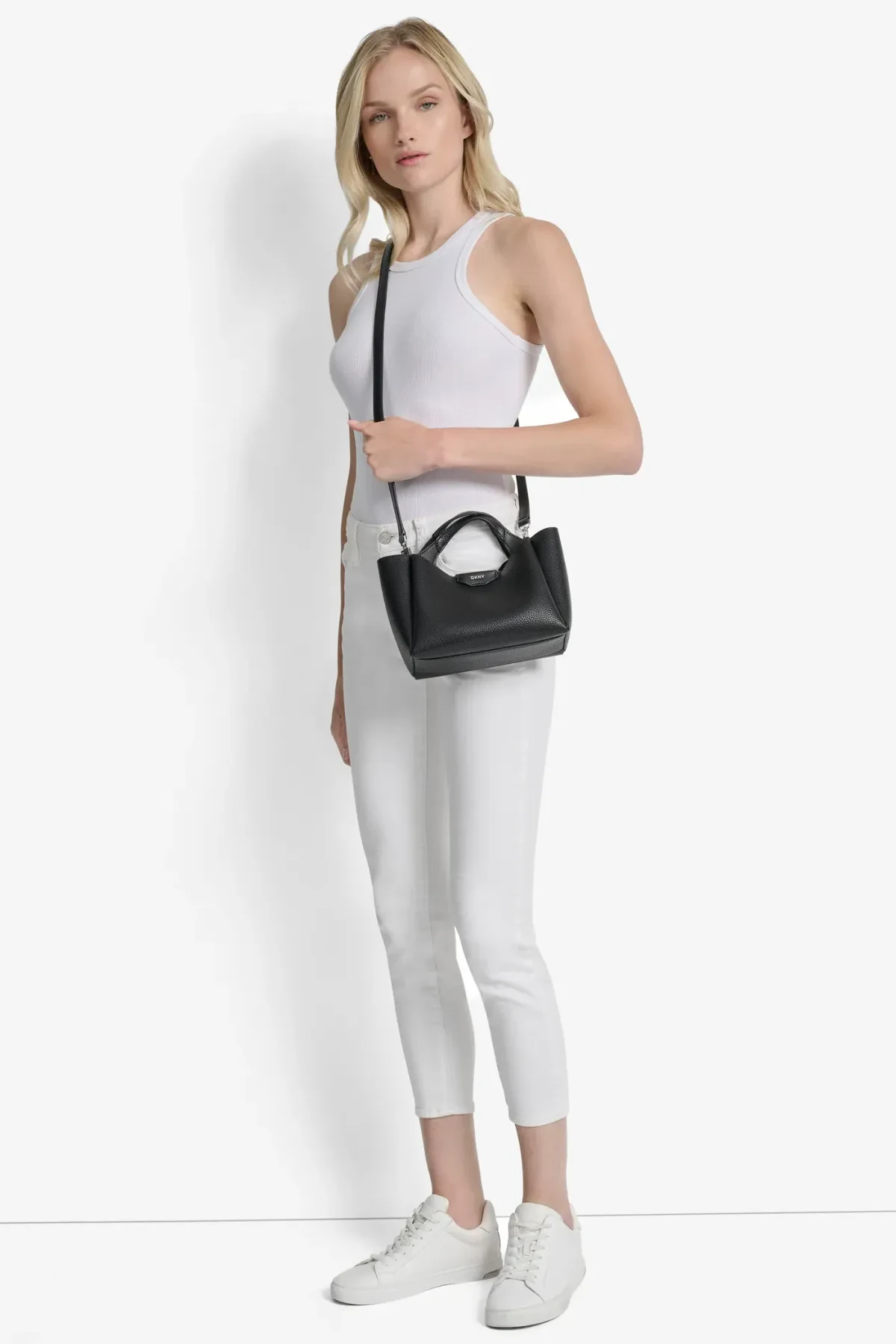 DKNYDH03325_342_R51DYJ07_BSV_MANa