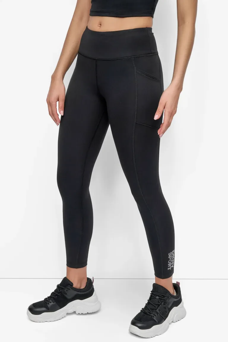 DKNYDP06125_44_DP5P3681_BSV_Fb