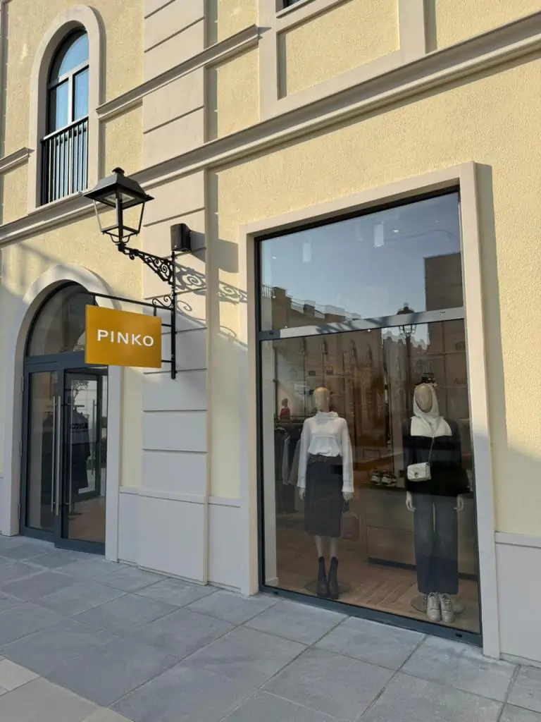 Pinko Outlet