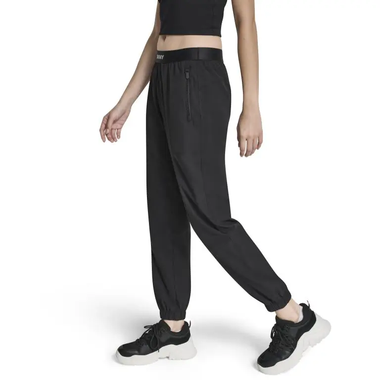 DKNYDP20025_44_DP6P3644_BLK_S