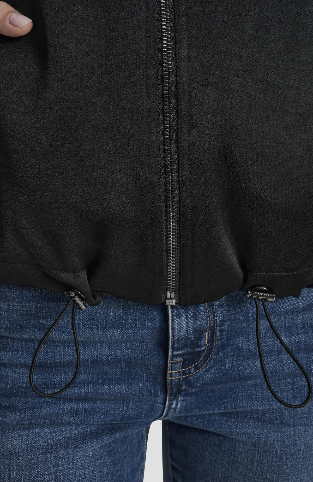 DKNYDW17225_45_P5JJ7D08_BLK_ALT3(1)