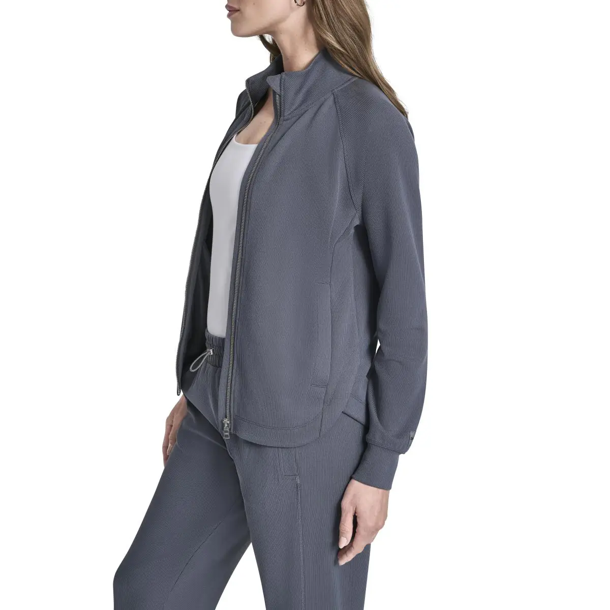 DKNYDP20525_9_DP6J9690_F4O_S