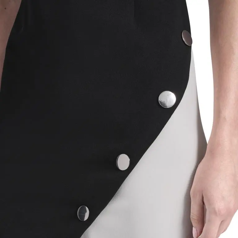 DKNYDD18225_9_DD5B1N30_BLI_ALT2