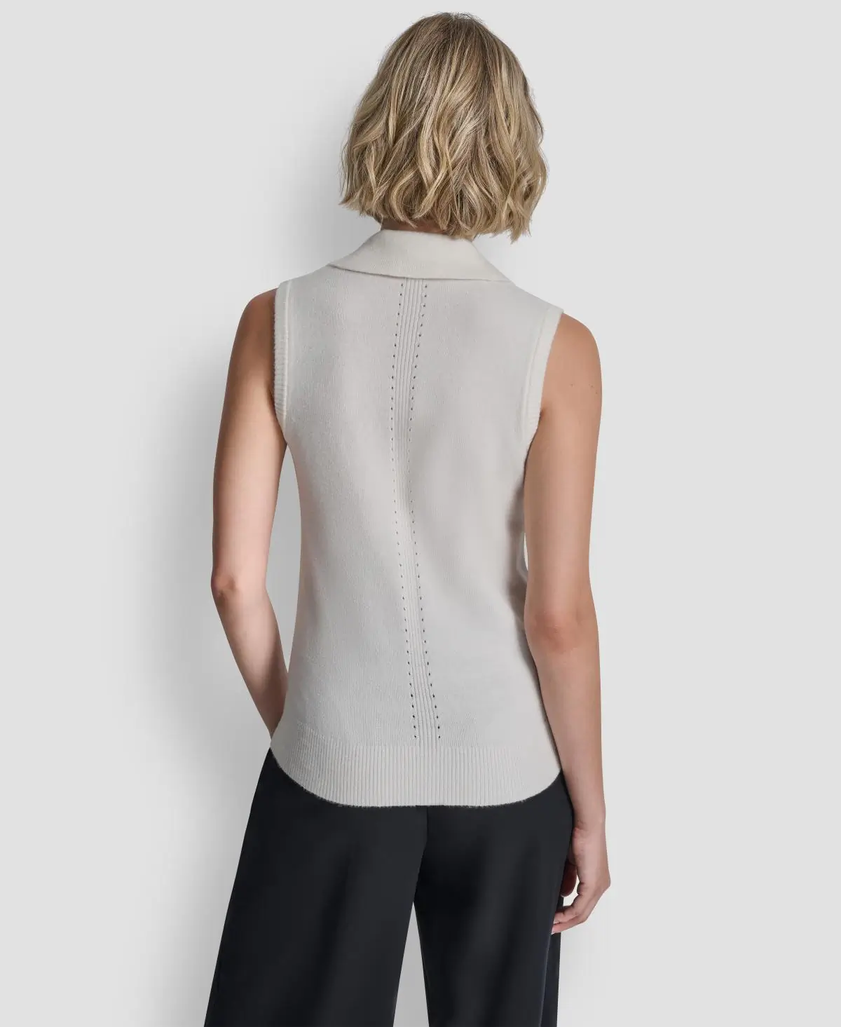 DKNYDU20925_23_UK5TRA38_IVY_B