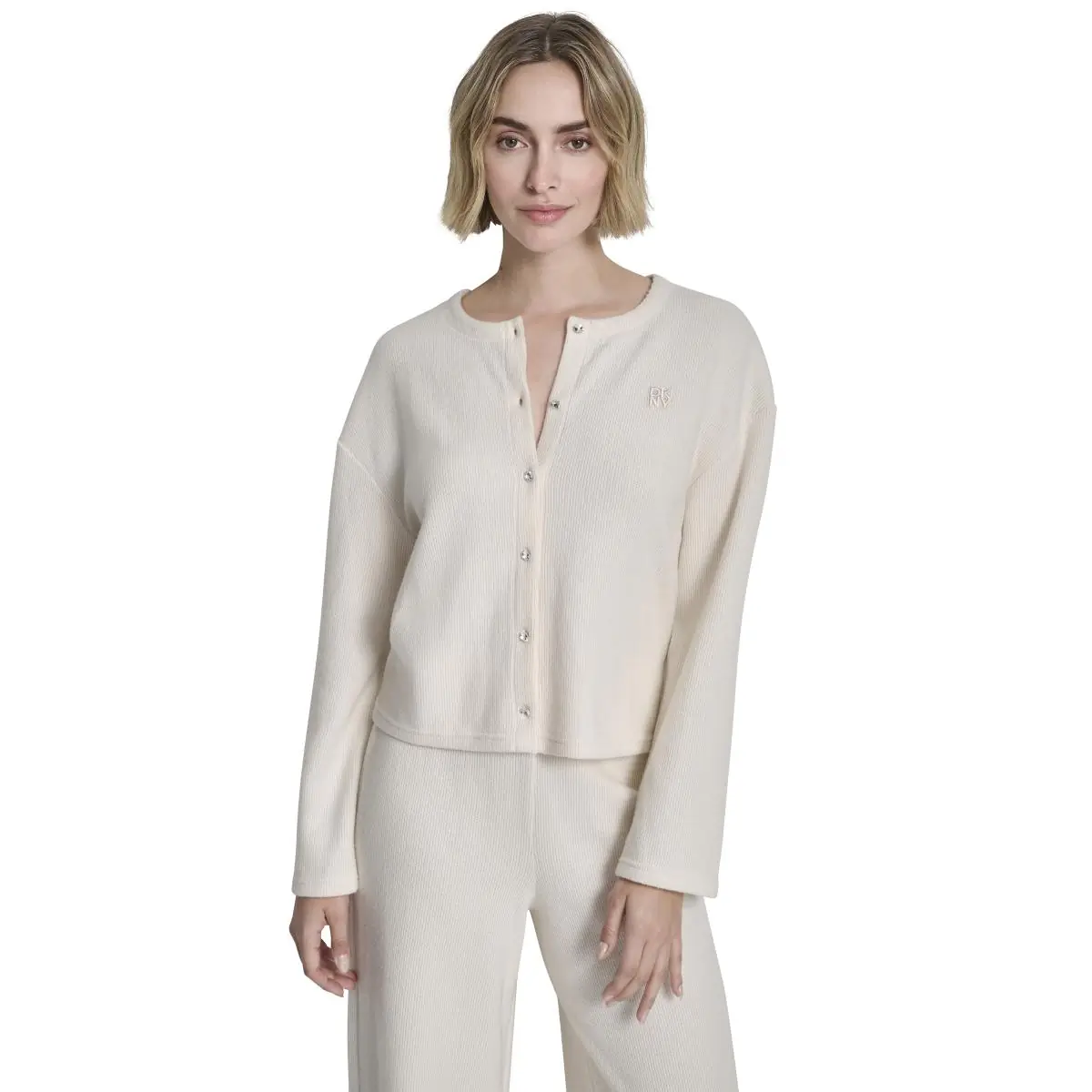 DKNYDJ19425_6_DJ6J6121_EN2_F