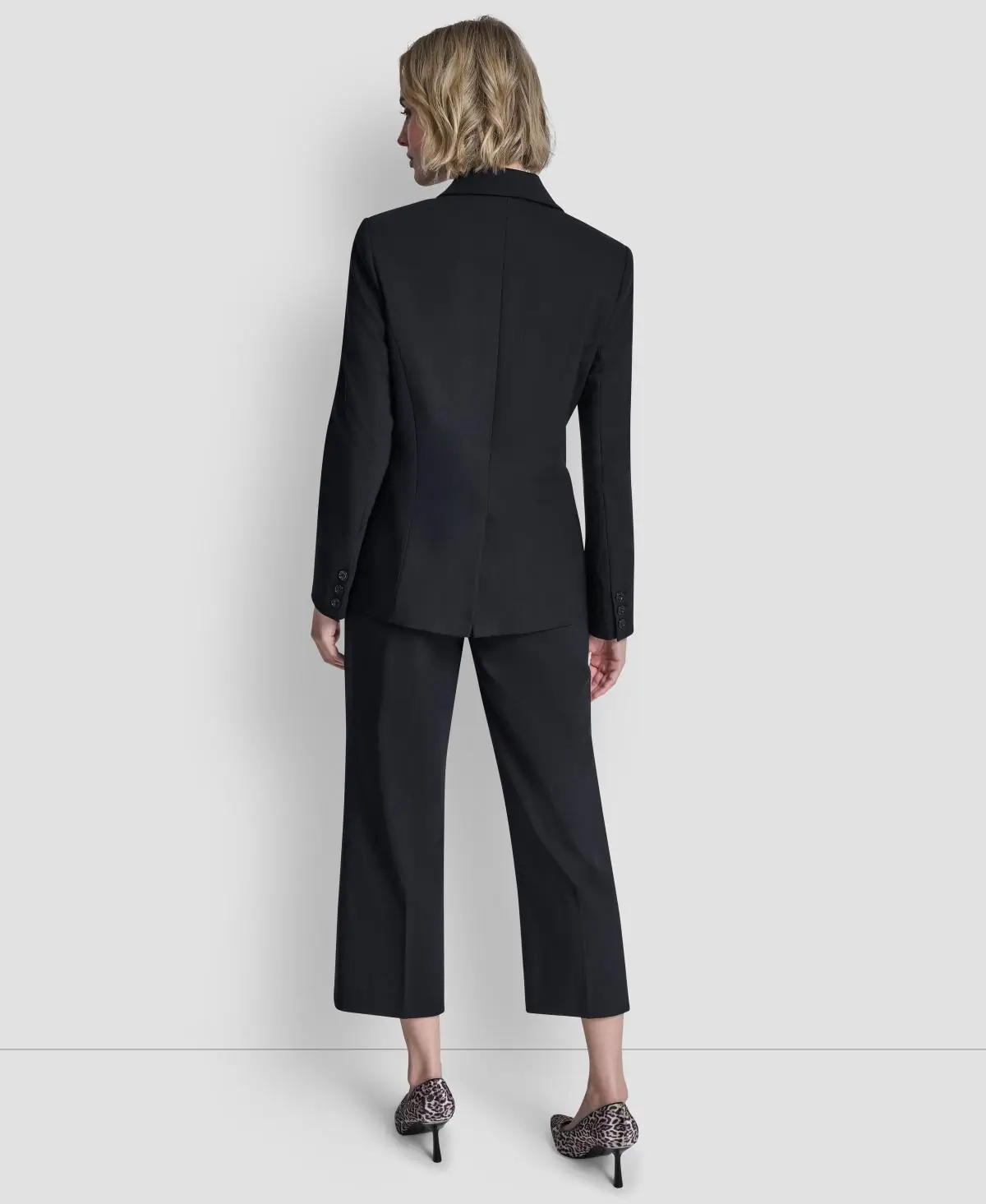 DKNYDU20925_10_UK5J0820_NVY_ALT2