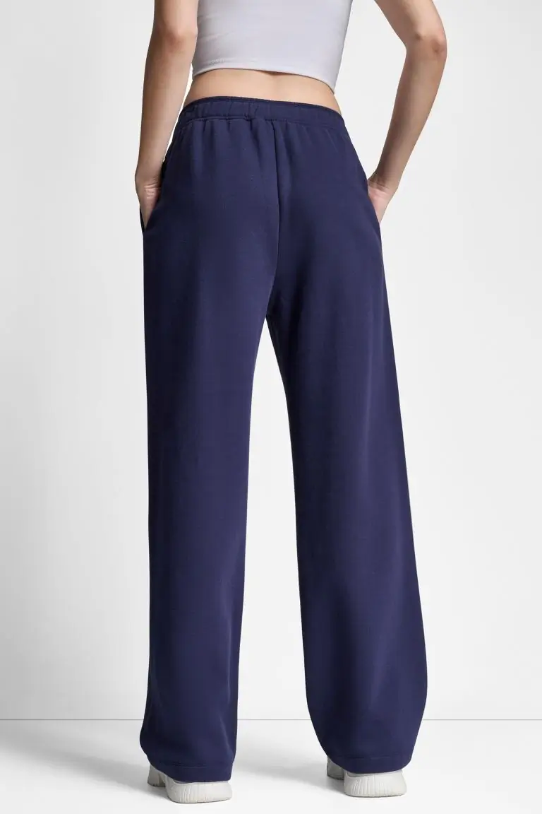 DKNYDP20025_35R_DP6P3795_PCT_RETAILa