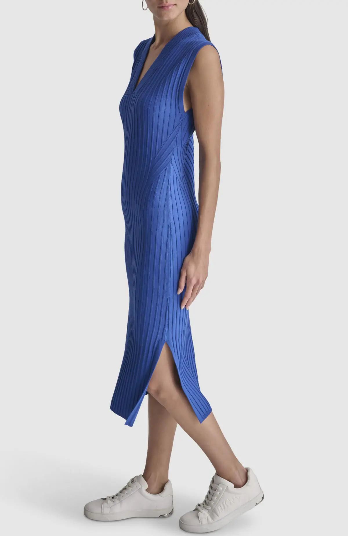 DKNYDW05724_73_P3GUAK11_2LB_Sb