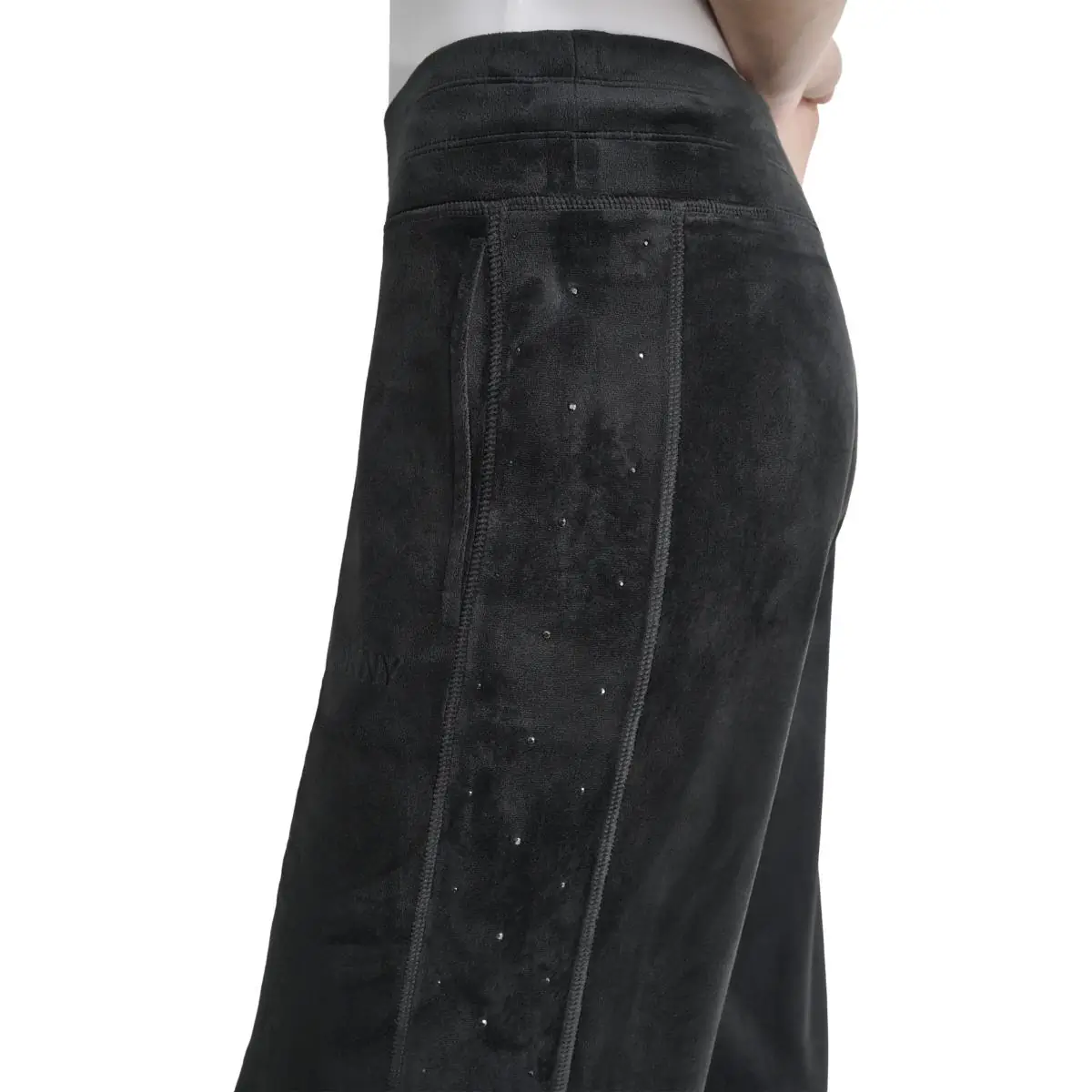 DKNYDP14924_37_DP4P3539_BBL_ALT1